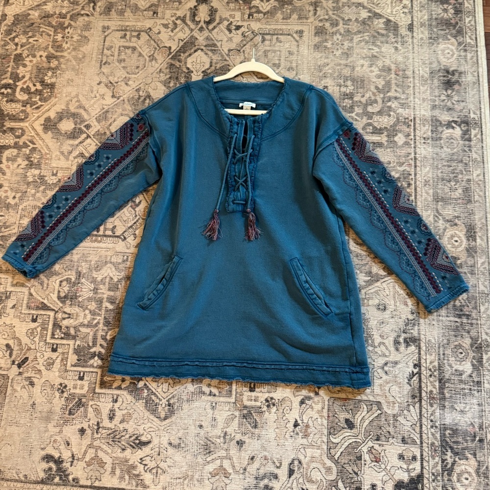 Sundance Blue Embroidered Pullover Boho Lace Up Sweatshirt, Size Medium - Picture 4 of 14